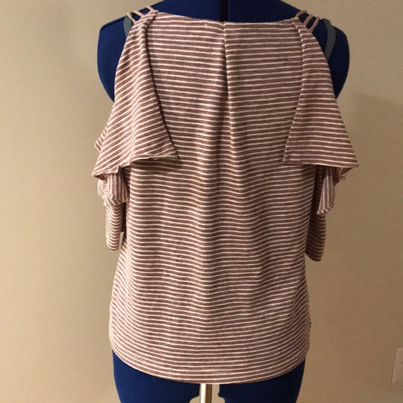Lucky Brand Cold Shoulder Top - Picture 5 of 7